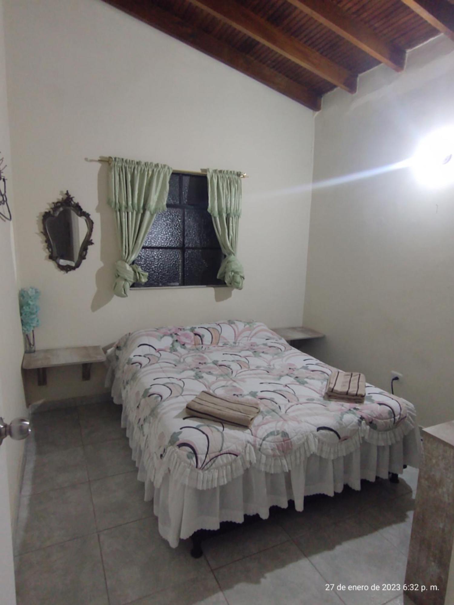 Pa Pasiar Hostal Μεντεγίν Δωμάτιο φωτογραφία