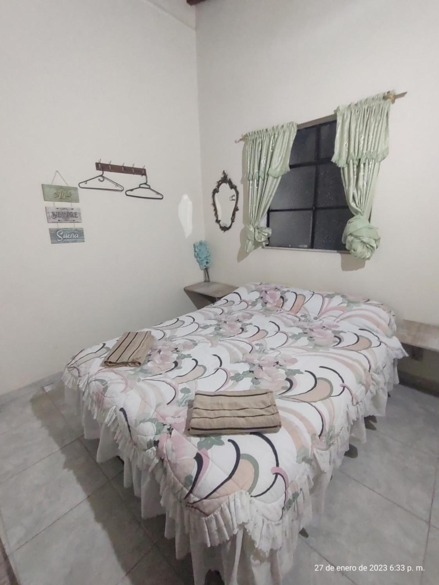 Pa Pasiar Hostal Μεντεγίν Δωμάτιο φωτογραφία